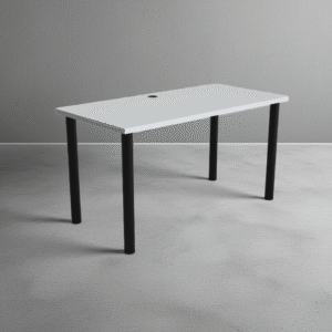 białe biurko na szarym tle