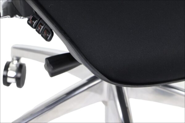 detail2-1.jpeg detail2-1.jpeg