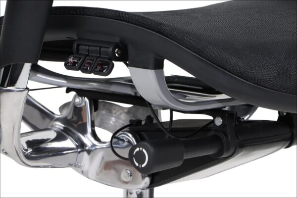 detail2.jpeg detail2.jpeg