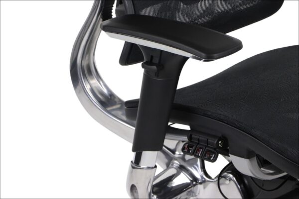 detail3.jpeg detail3.jpeg